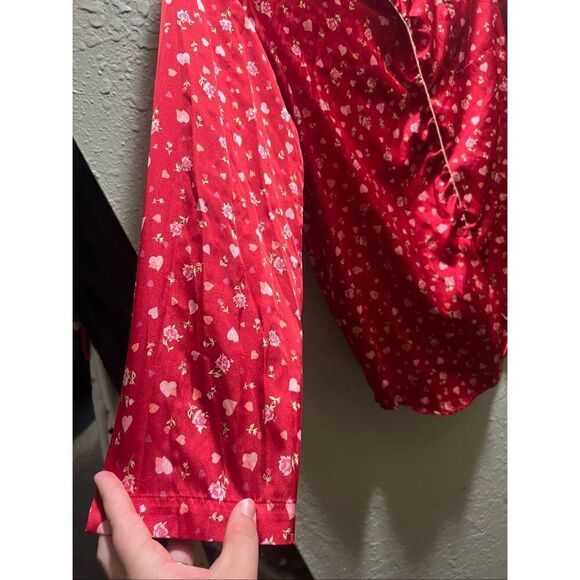 Victoria’s Secret Red With Hearts And Flowers Button Up Sleep Top Y2K Woman’s Si - Picture 4 of 15